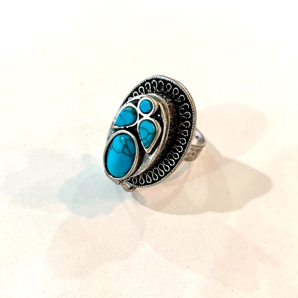 Lucky Brand turquoise locket ring